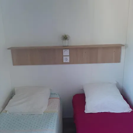 Eco-lodge Lou Pantai Ле-Праде