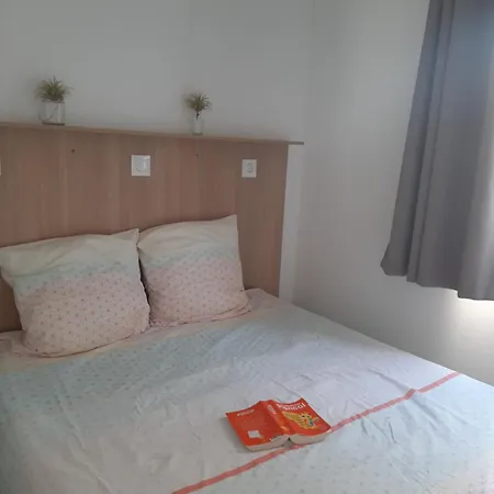 Eco-lodge Lou Pantai Кемпинг